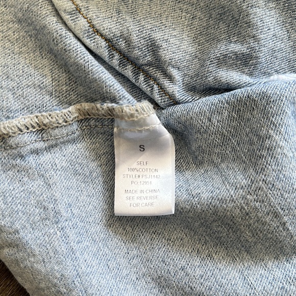 Piper & Scoot lauv denim shacket, size small - Picture 5 of 5